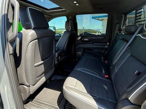 Used 2024 GMC Sierra 2500 AT4X AWD/4WD image 13