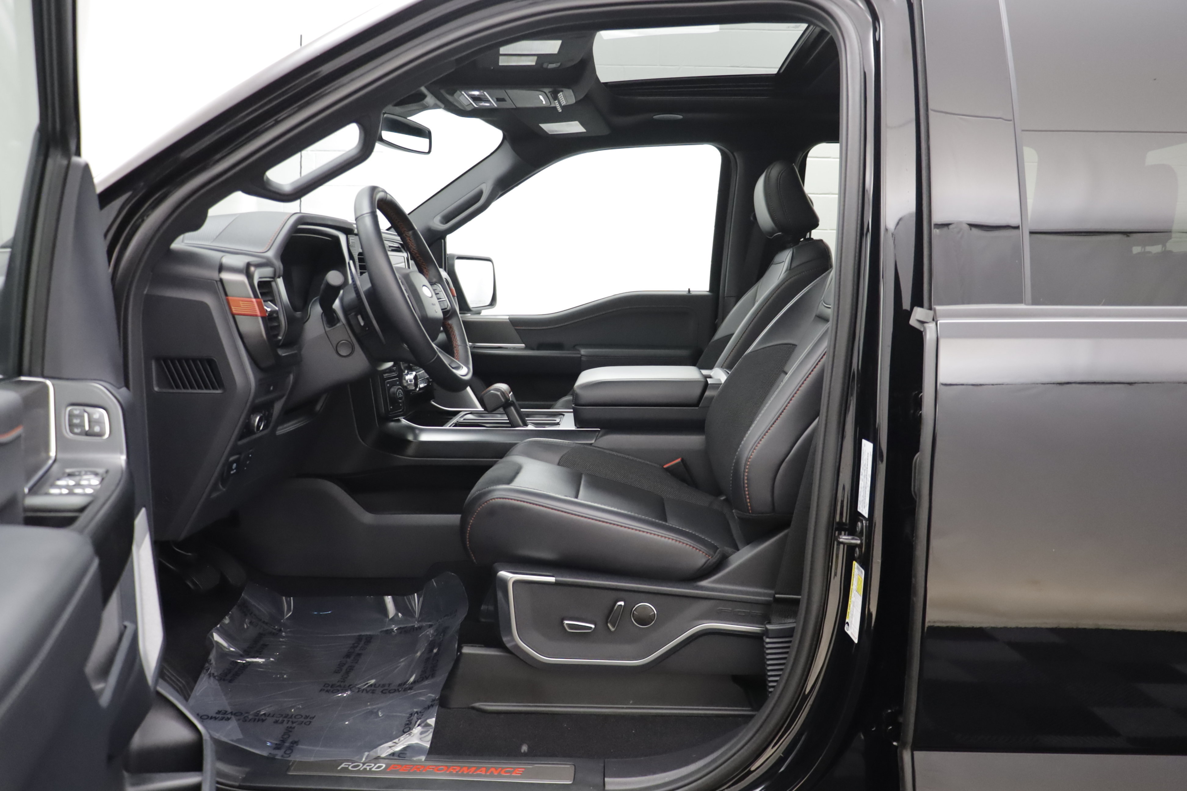Used 2025 Ford F150 Raptor AWD/4WD image 6