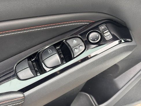 Used 2023 Nissan Altima 2.5 SR w/ SR Premium Package image 18