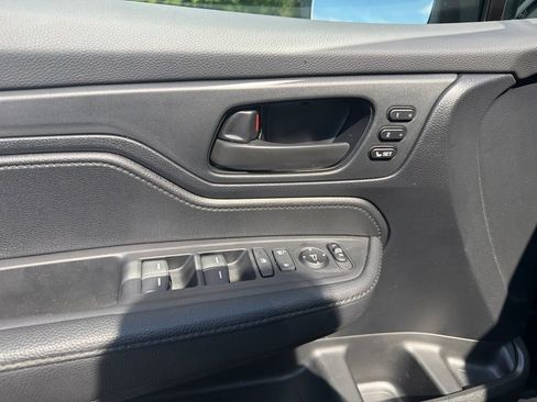 Certified 2024 Honda Odyssey EX-L image 28