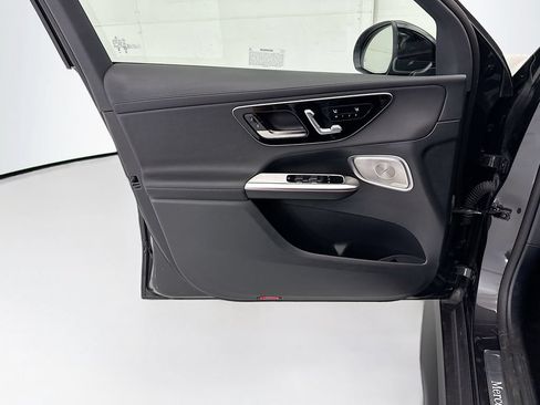 Certified 2026 Mercedes-Benz GLC 300 image 23