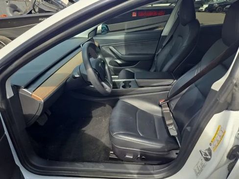 Used 2021 Tesla Model 3 Long Range AWD/4WD image 3