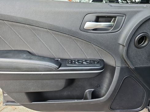 Used 2020 Dodge Charger SXT RWD image 22