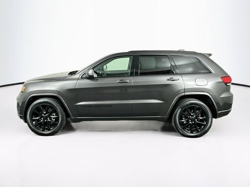 Used 2021 Jeep Grand Cherokee Laredo X RWD image 4