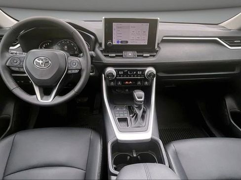 Used 2025 Toyota RAV4 XLE Premium w/ Weather Package AWD/4WD image 7