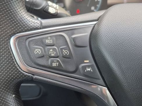 Used 2021 Chevrolet Equinox LS FWD image 12