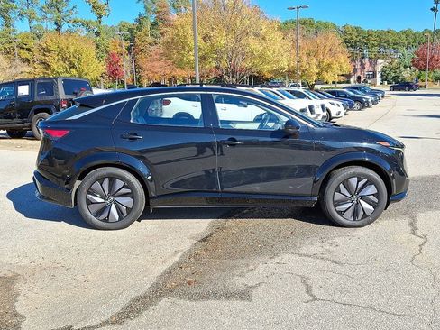 Used 2023 Nissan Ariya ENGAGE image 7