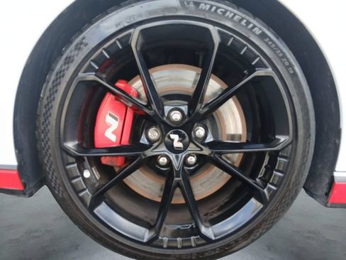 Used 2025 Hyundai Elantra N FWD image 14