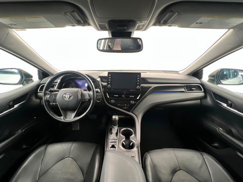 Used 2021 Toyota Camry XSE w/ Carpet Mat Package (TMS) FWD image 9