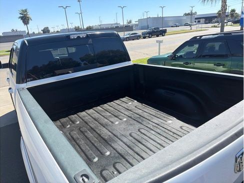 Used 2018 RAM 3500 Laramie w/ Cold Weather Group AWD/4WD image 7
