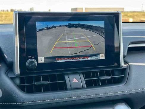 Certified 2025 Toyota RAV4 XLE image 30