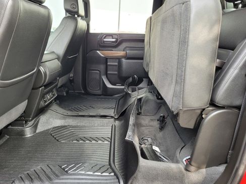 Used 2021 Chevrolet Silverado 2500 LT w/ Convenience Package image 12