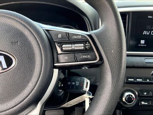 Used 2022 Kia Sportage LX image 23