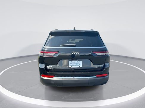 New 2025 Jeep Grand Cherokee L Laredo image 7