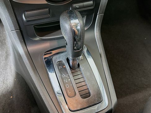 Used 2013 Ford Fiesta SE image 22