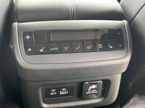 Used 2023 Nissan Pathfinder Platinum w/ Cargo Package AWD/4WD image 12