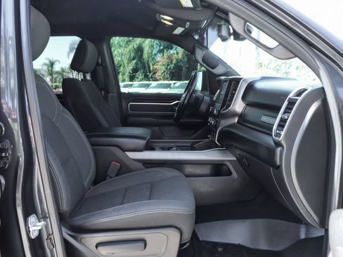 Used 2019 RAM 1500 Big Horn AWD/4WD image 36