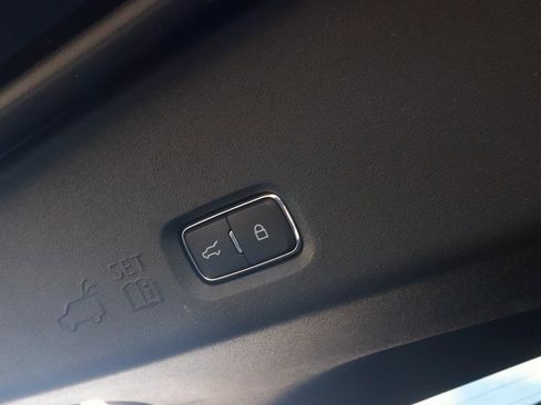 Used 2025 Ford Expedition Active image 17