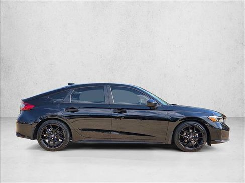 Used 2025 Honda Civic Sport image 4