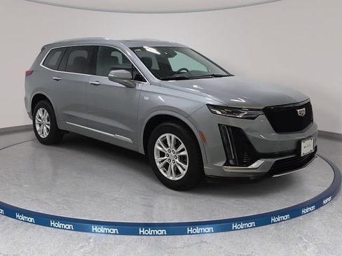 Certified 2024 Cadillac XT6 Luxury AWD/4WD image 3