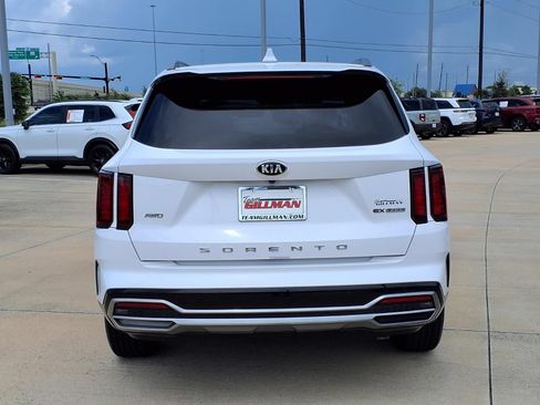Used 2021 Kia Sorento EX w/ Panoramic Sunroof Package AWD/4WD image 6