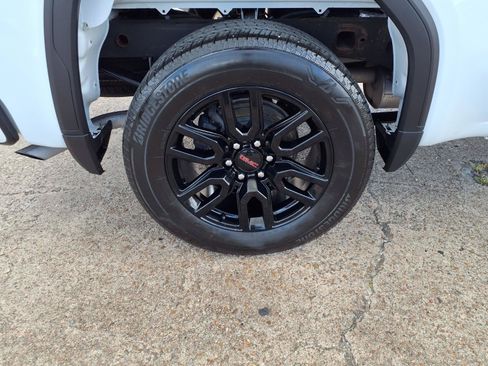 Used 2024 GMC Sierra 1500 Elevation AWD/4WD image 29