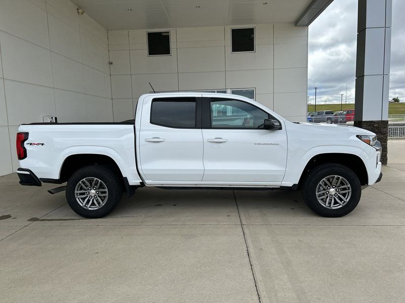 Certified 2023 Chevrolet Colorado LT image 1