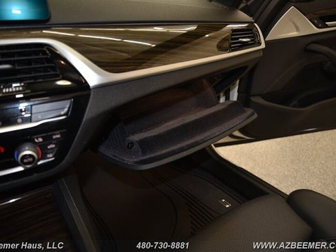 Used 2022 BMW 530i w/ M Sport Package image 36