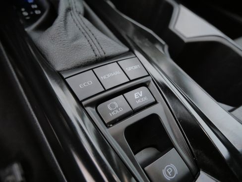 Certified 2025 Toyota Camry LE image 33