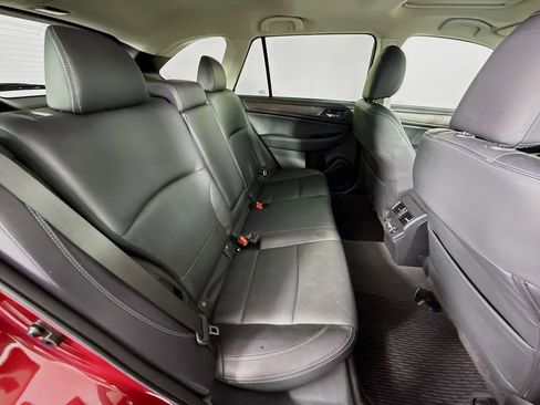 Used 2018 Subaru Outback 2.5i Limited AWD/4WD image 29