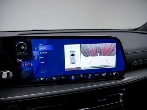 New 2026 Chevrolet Traverse LT w/ Driver Confidence Package image 30