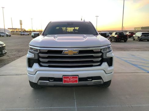Used 2024 Chevrolet Silverado 1500 High Country w/ Technology Package image 3