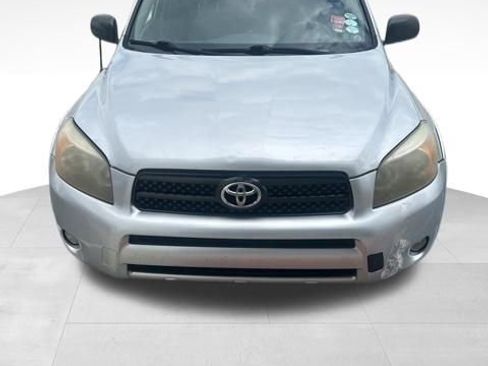 Used 2007 Toyota RAV4 Sport AWD/4WD image 2