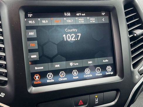 Used 2022 Jeep Cherokee Latitude Lux image 18