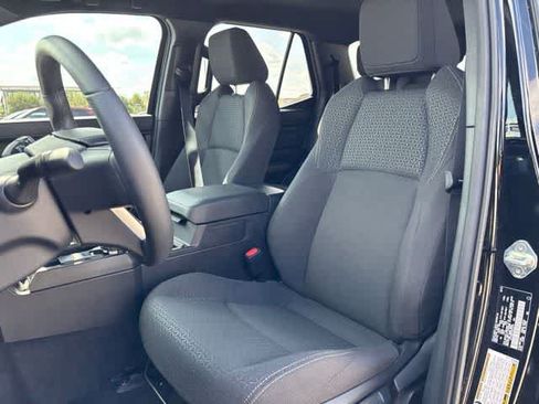 Used 2025 Toyota 4Runner SR5 AWD/4WD image 22