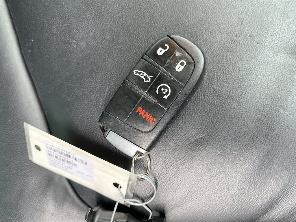 Used 2023 Chrysler 300 Touring L AWD/4WD image 32