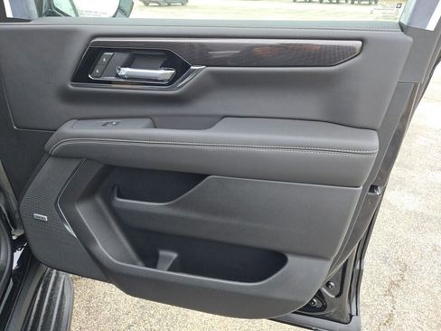 New 2026 GMC Yukon XL Elevation image 6