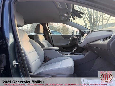 Used 2021 Chevrolet Malibu LS FWD image 10