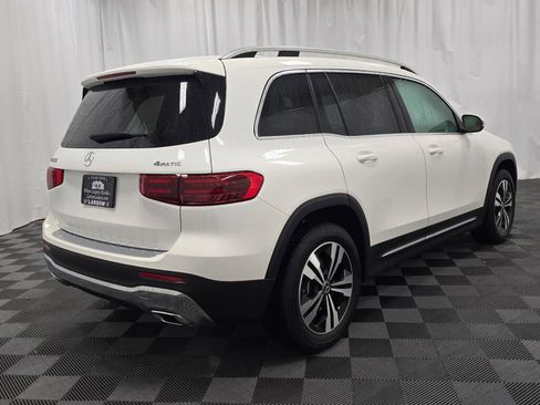 Used 2025 Mercedes-Benz GLB 250 4MATIC image 6