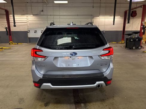 Used 2019 Subaru Forester Touring image 13