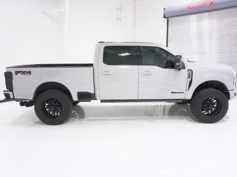 Certified 2024 Ford F250 Limited w/ FX4 Off-Road Package AWD/4WD image 4
