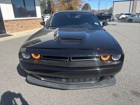 Used 2022 Dodge Challenger GT w/ Blacktop Package image 9