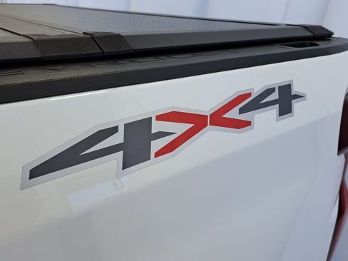 Used 2024 Chevrolet Silverado 1500 Custom image 26