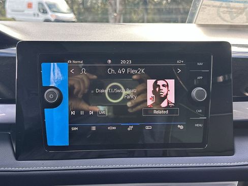 New 2026 Volkswagen Taos SEL image 16