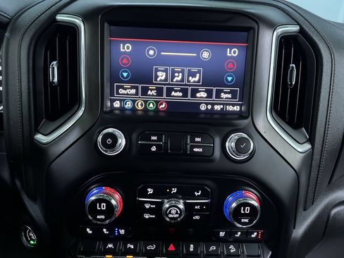 Used 2022 GMC Sierra 1500 AT4 w/ AT4 Premium Package AWD/4WD image 23