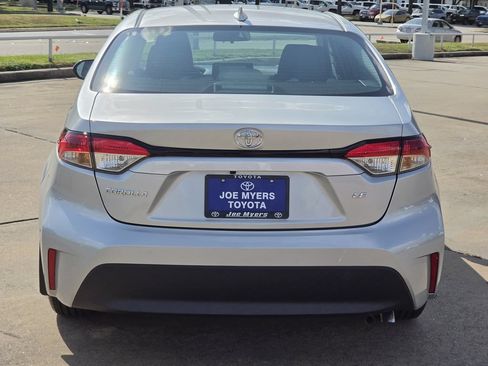 Used 2026 Toyota Corolla LE FWD image 8