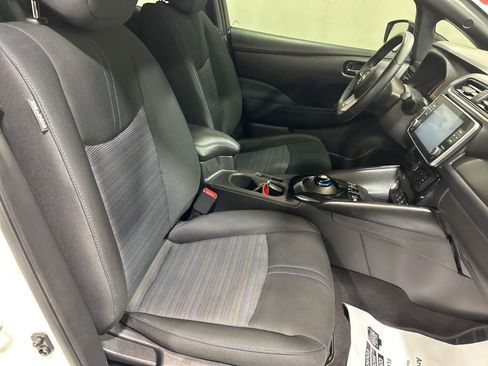 Used 2024 Nissan Leaf SV Plus image 13