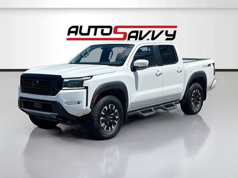 Used 2022 Nissan Frontier PRO-4X w/ Technology Package AWD/4WD image 3
