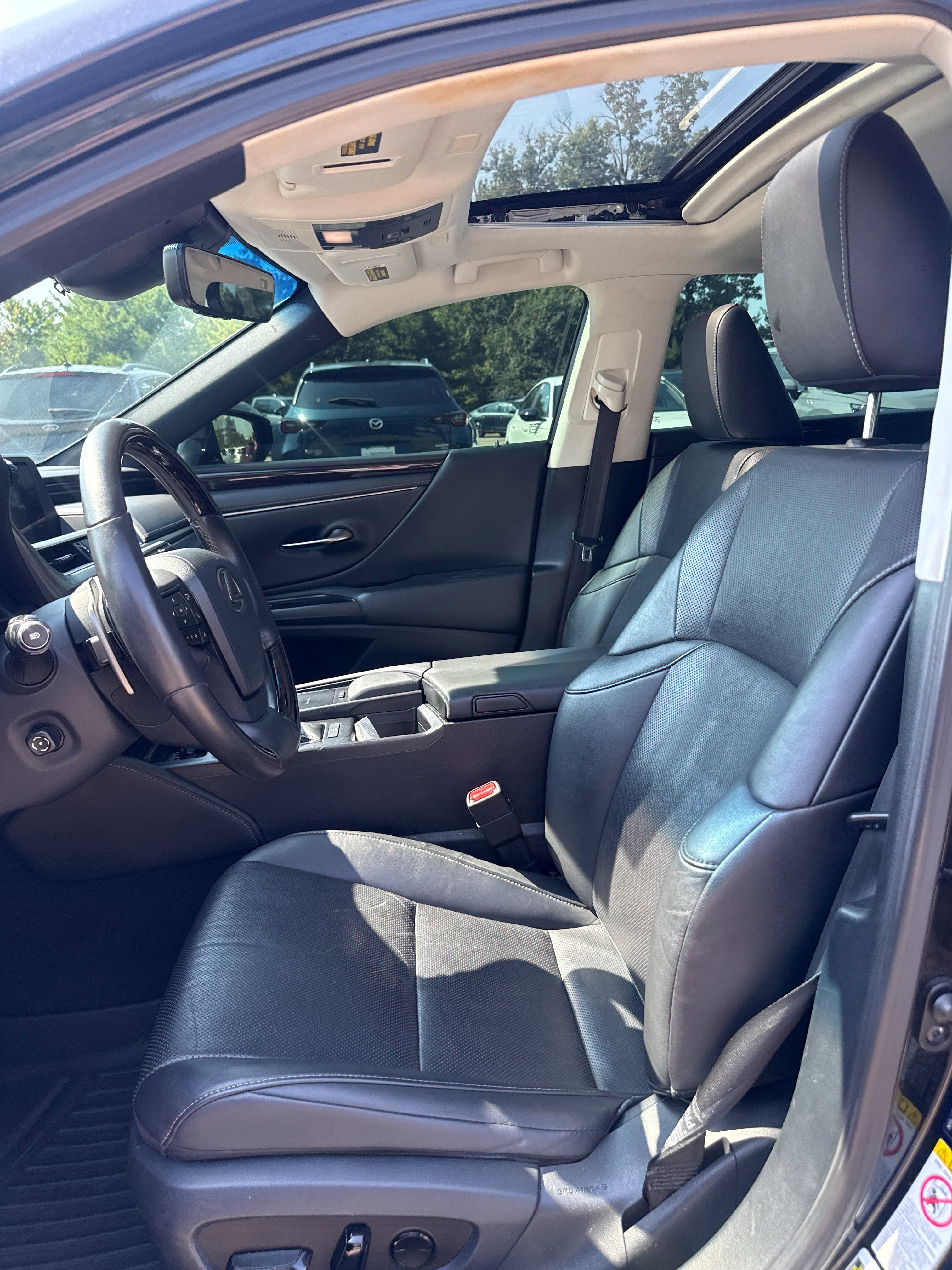 Used 2019 Lexus ES 350 w/ Premium Package FWD image 12