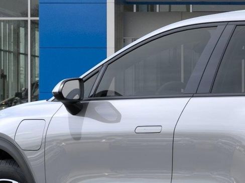 New 2026 Chevrolet Equinox EV LT image 12